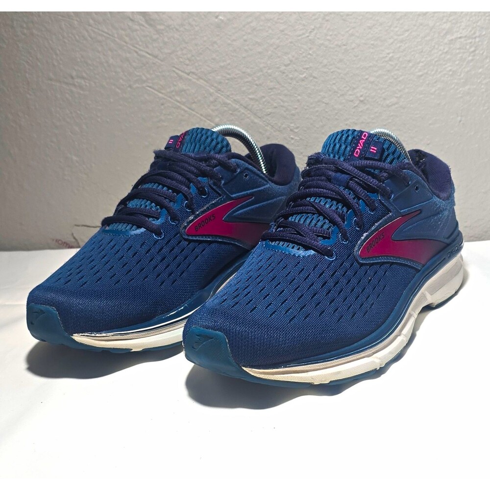 Brooks Dyad 11 Blue Navy Beetroot Women's Size 9 B Running Shoes 1203121B490 [3L
